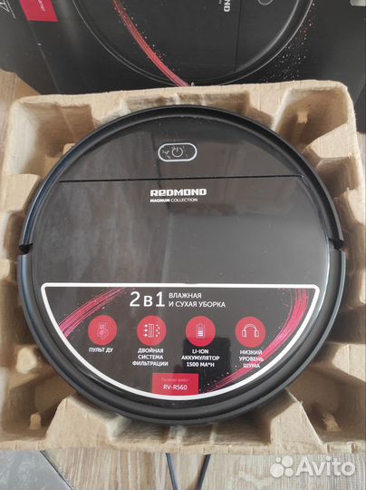 Робот пылесос redmond rv r560