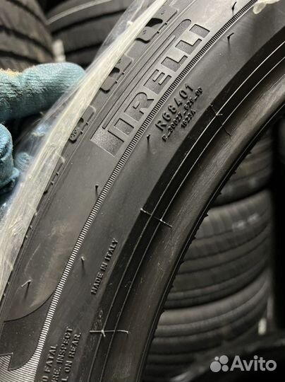 Pirelli Scorpion 315/30 R22 и 285/35 R22 107V