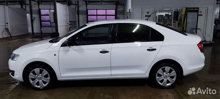 Skoda Rapid 1.6 AT, 2016, 175 000 км