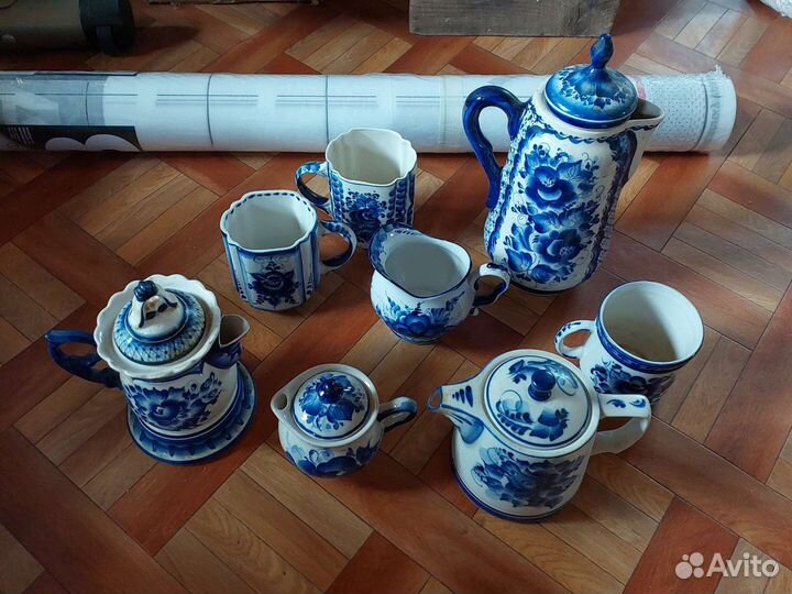 Набор посуды гжель