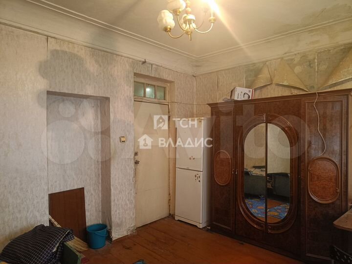 Комната 19 м² в 3-к., 2/4 эт.