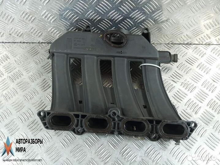 Коллектор впускной Renault Megane рест. 2001