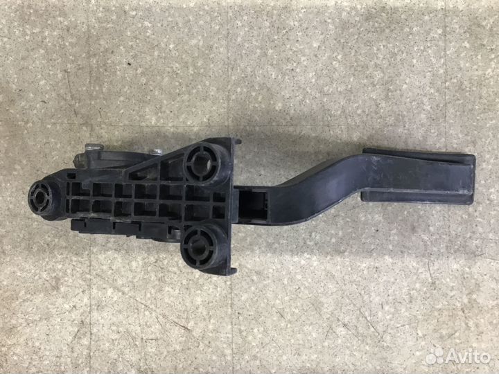 Педаль газа Hyundai Solaris 2010-2017