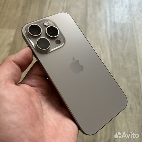 iPhone 15 Pro, 256 ГБ