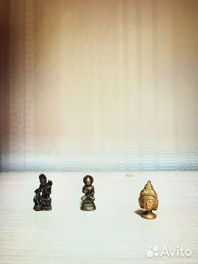 Статуэтки из бронзы Будда и Тара