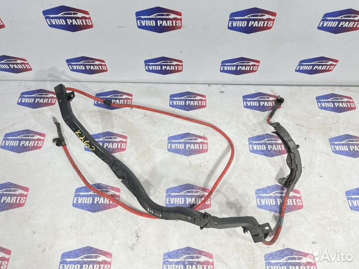 Плюсовой провод по днищу BMW Е90