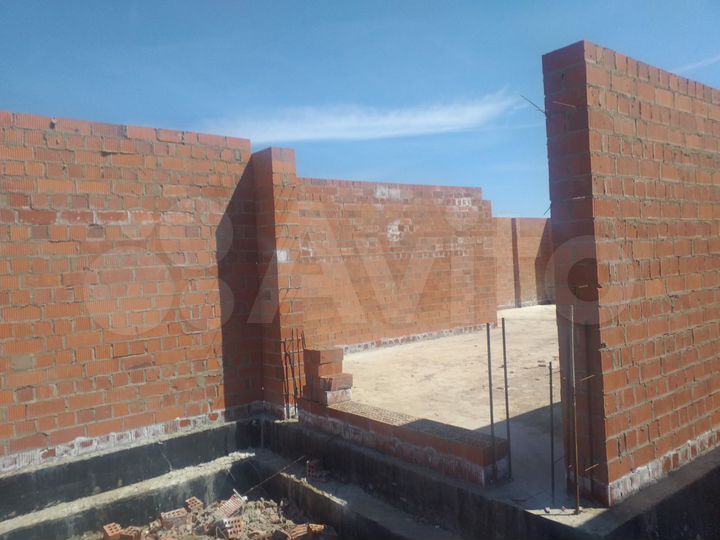 3-к. квартира, 74 м², 1/2 эт.