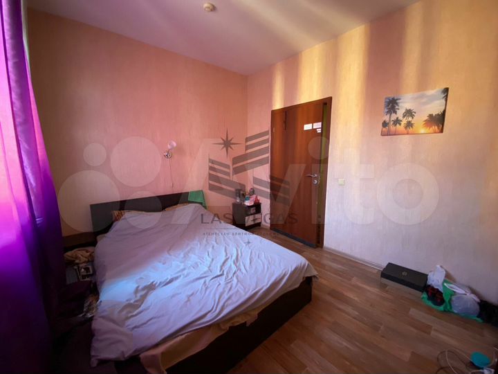 4-к. квартира, 95 м², 9/9 эт.