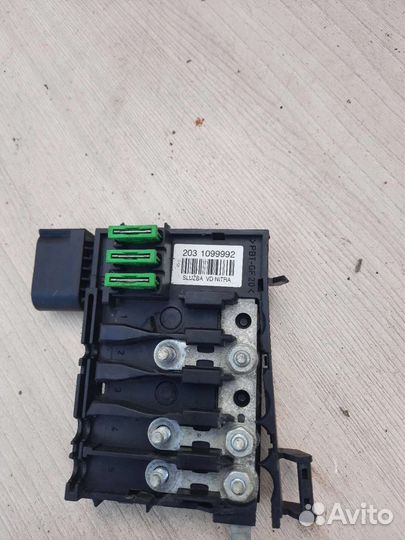 Блок предохранителей Skoda Octavia Tur