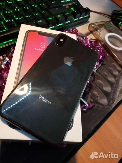 iPhone X, 64 ГБ