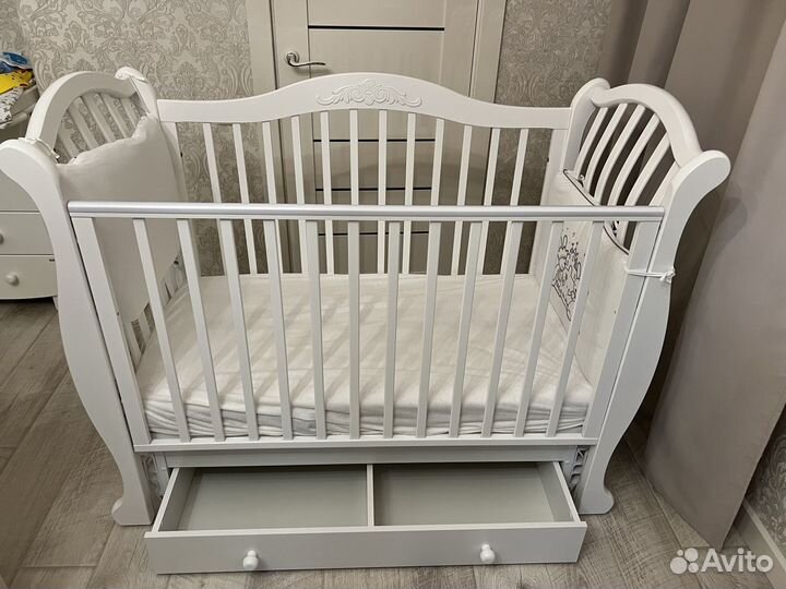 Детская кроватка Гандылян Габриэлла белая