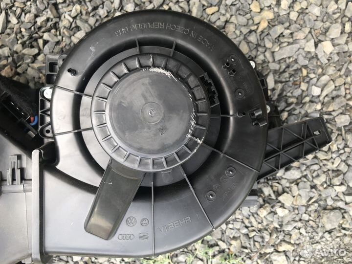 Моторчик печки Фольксваген Поло 5 седан