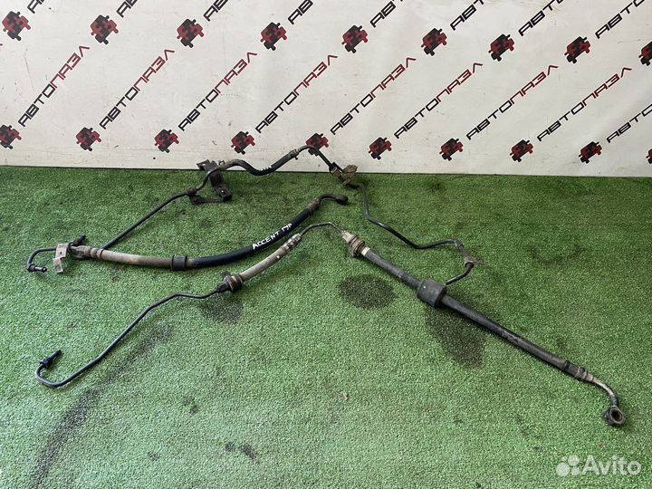 Трубка гура Hyundai Accent Хендай Акцент