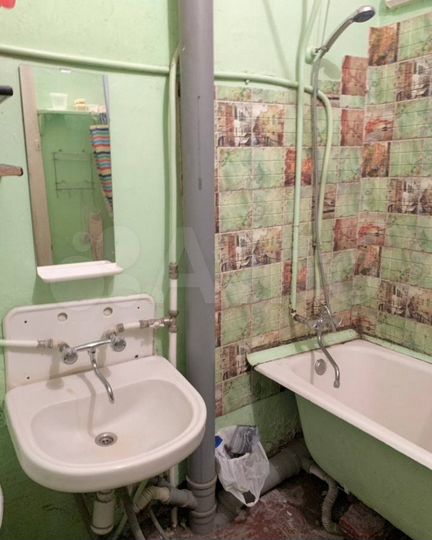 Комната 6 м² в 9-к., 4/5 эт.