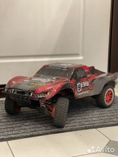 Радиоуправляемая машина 9emu traxxas slash 4*4