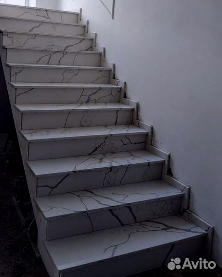 Акриловая лестница