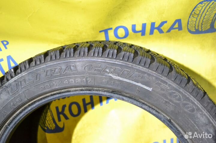Goodyear UltraGrip 500 235/45 R17