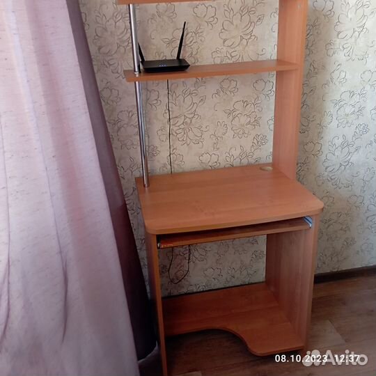 Компьютерный стол