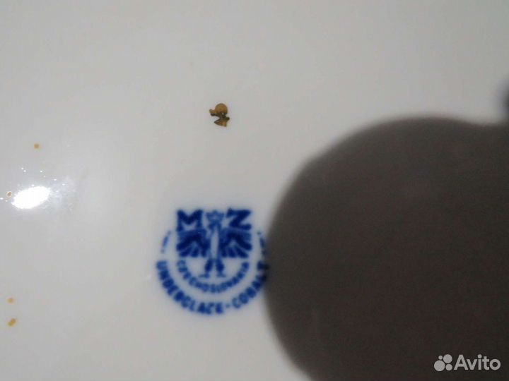 Изысканная винтажная тарелка