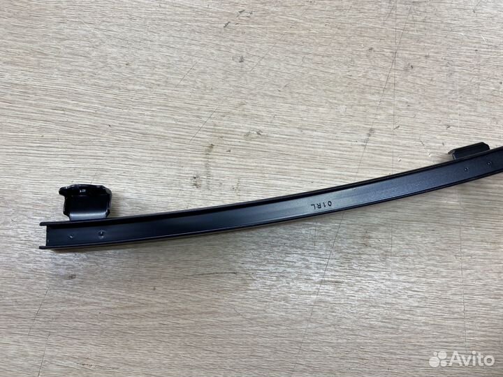 Направляющая стекла задняя левая Toyota Camrу 75