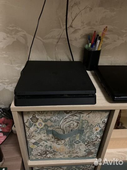 Sony playstation 4 slim