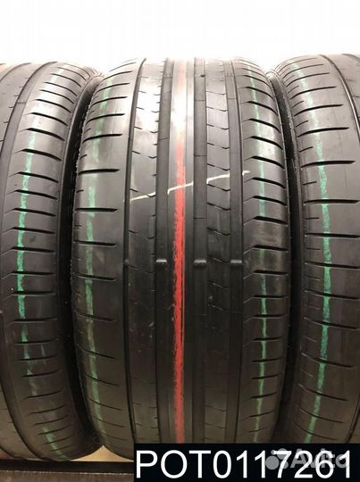 Pirelli P Zero PZ4 285/40 R22 106Y