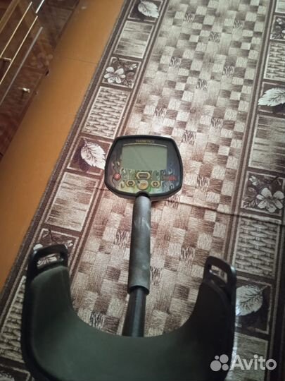 Продам металлоискатель