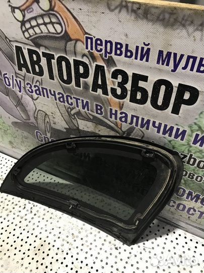 Стекло глухое заднее правое Chrysler PT Cruiser