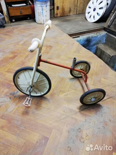 Детский велосипед из СССР