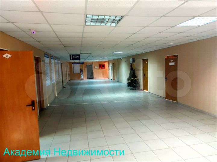 Продам здание, 1360 м²