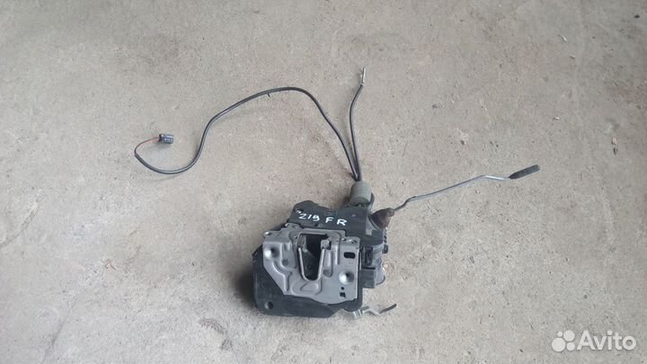 Замок передний правый Mercedes Benz CLS W219