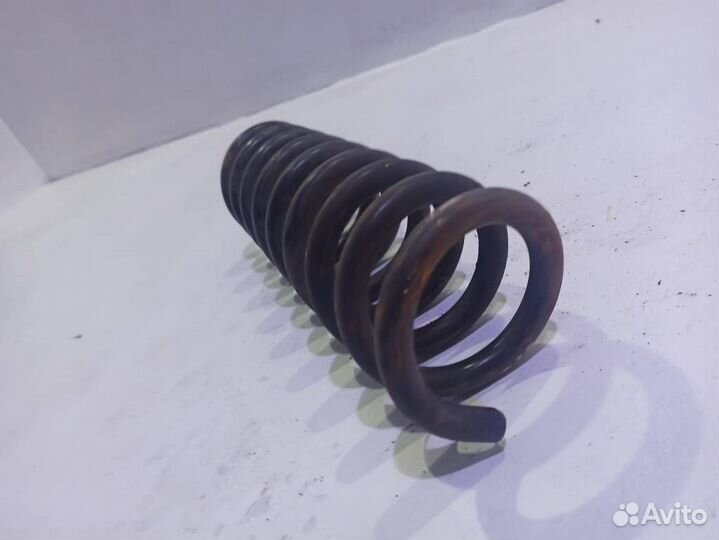 Пружина задняя Мерседес
