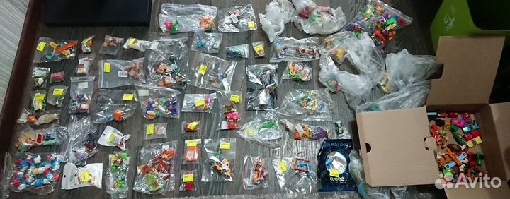 Киндер сюрприз 250-300 шт