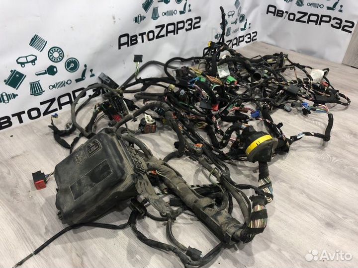 Блок предохранителей с проводкой Citroen C-Elysee