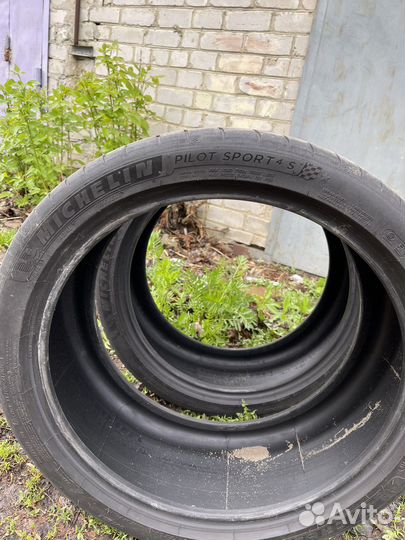 Michelin Pilot Sport 4 S 255/35 R19