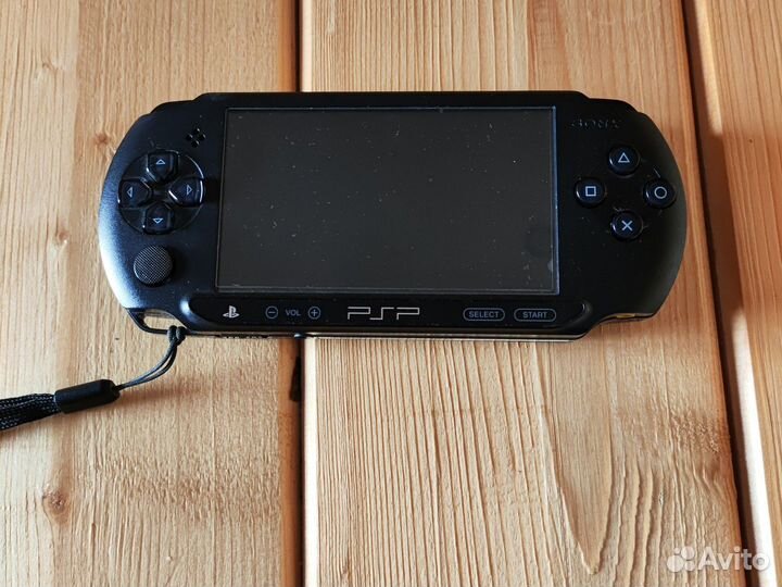 Sony psp e 1008