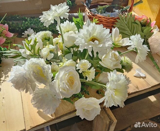 Композиция цветочная свадебная