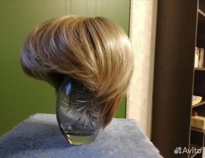 Парик женский