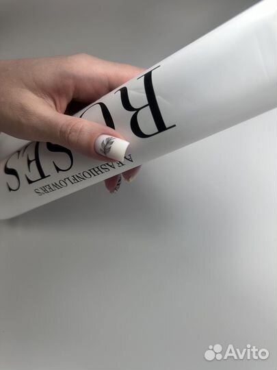 Модель на маникюр