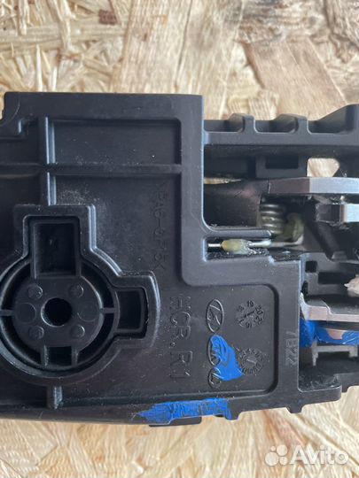 Внутренняя ручка двери hyundai solaris 2021