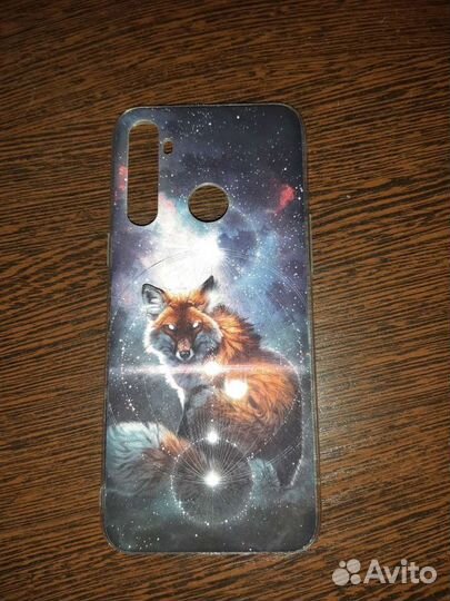 Чехол на телефон