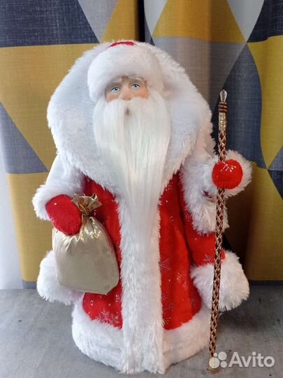 Дед мороз под ёлку