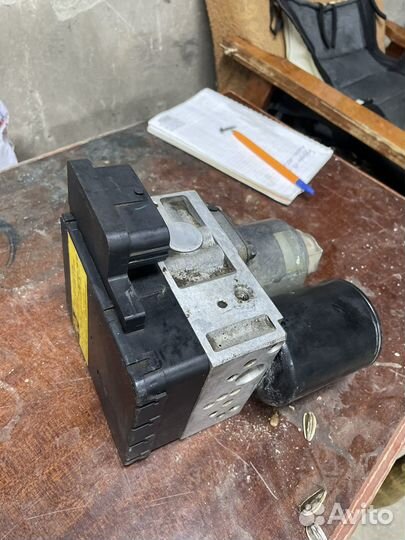 Блок abs toyota prius NHW 20