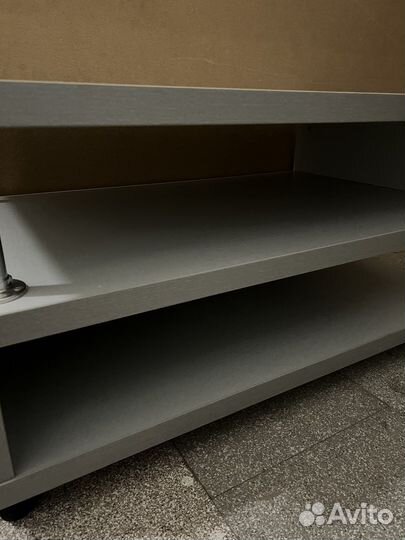 Тумба под телевизор или стол журнальный