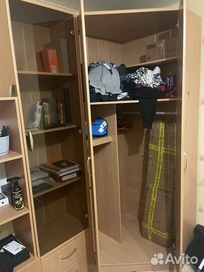 Угловой шкаф