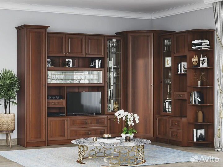 Янна Тумба под телевизор