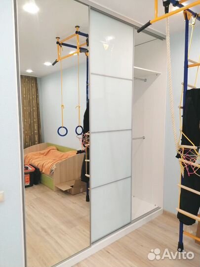 Шкаф с антресолью