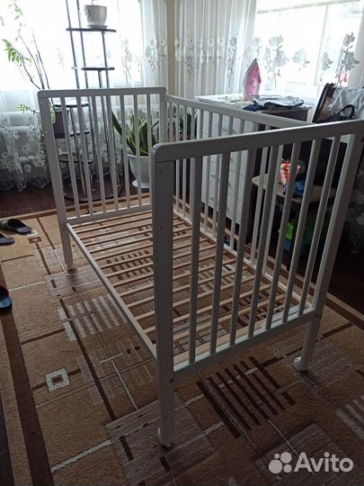 Детская кровать с матрасом