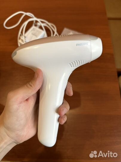Фотоэпилятор Philips Lumea Advanced