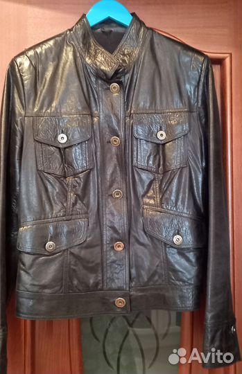 Кожаная куртка 48 женская